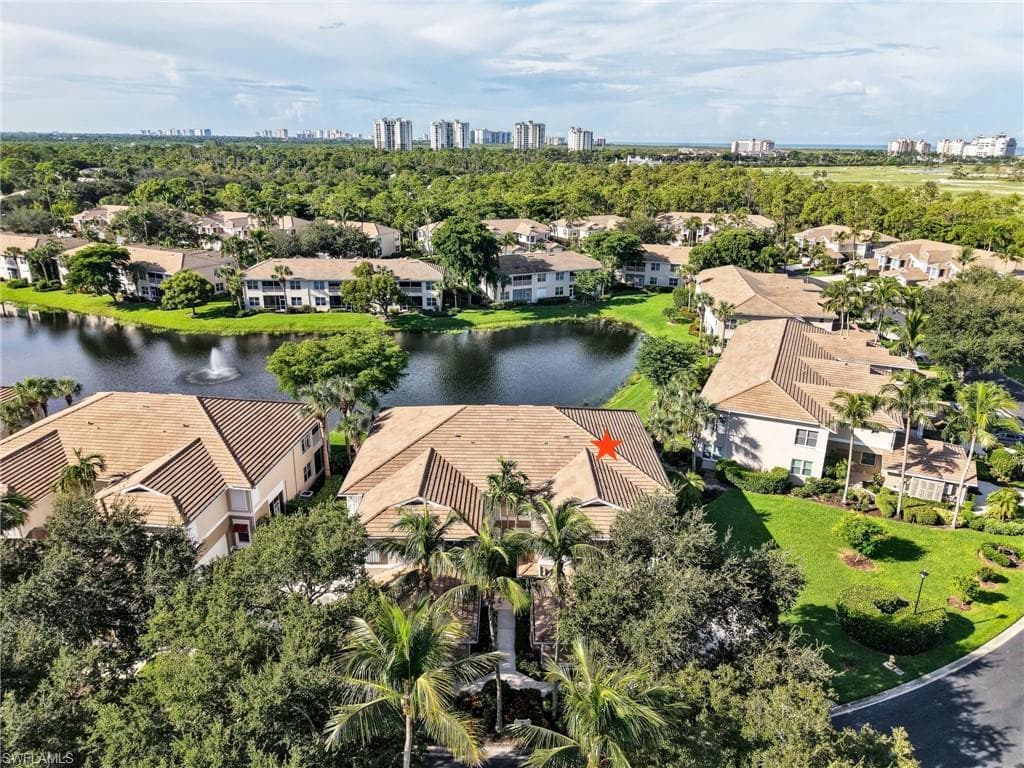 882 Carrick Bend CIR 102-35