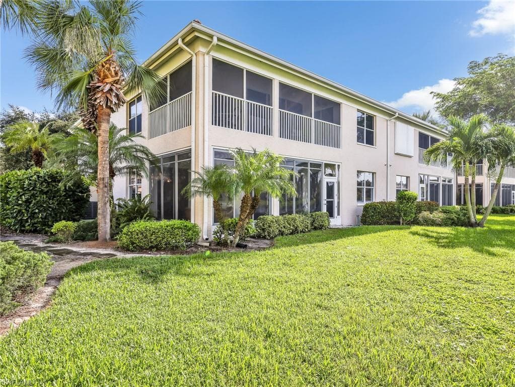 882 Carrick Bend CIR 102-25