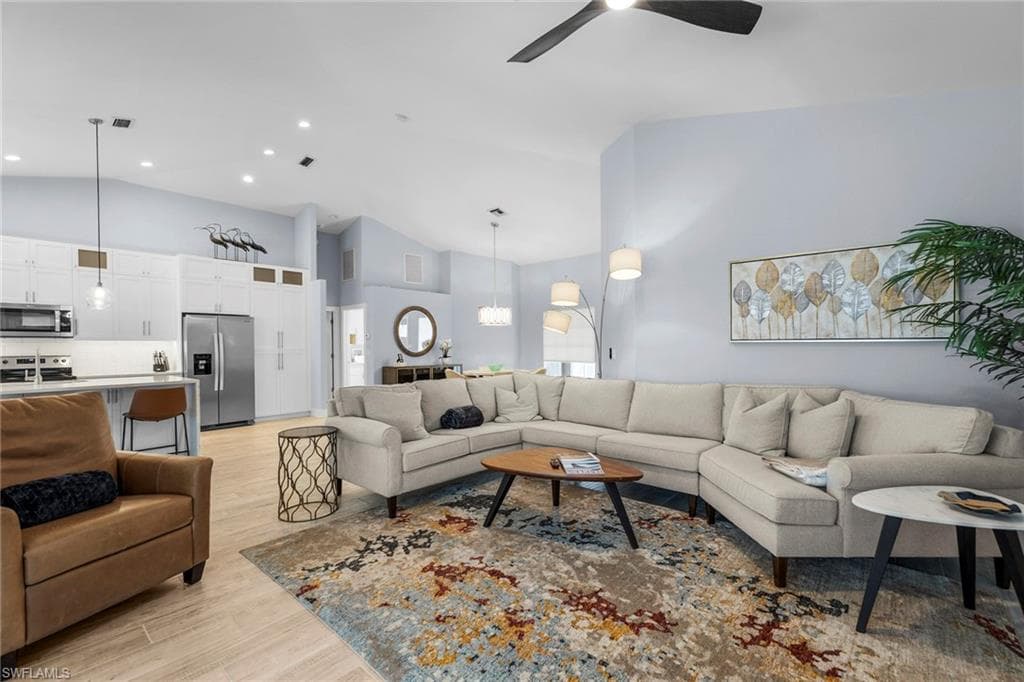 1511 Whispering Oaks CIR-7