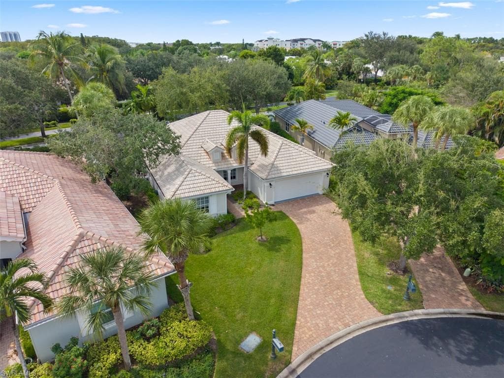 1511 Whispering Oaks CIR-32