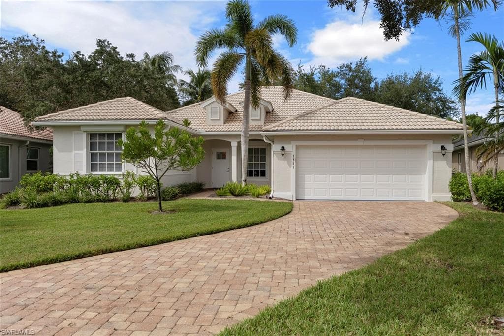 1511 Whispering Oaks CIR-1
