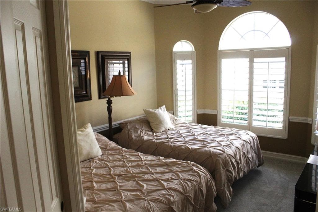 3127 Santorini CT-17