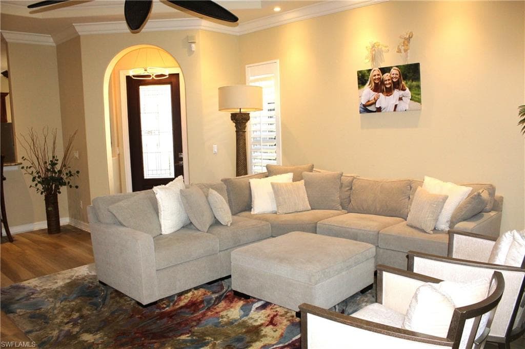 3127 Santorini CT-3