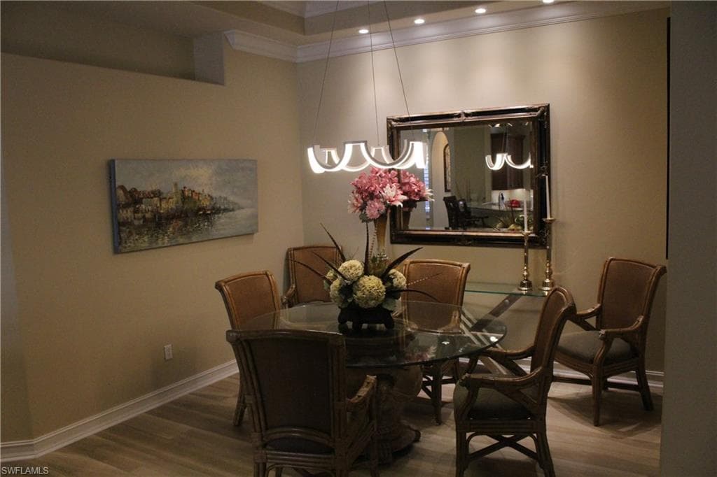 3127 Santorini CT-9
