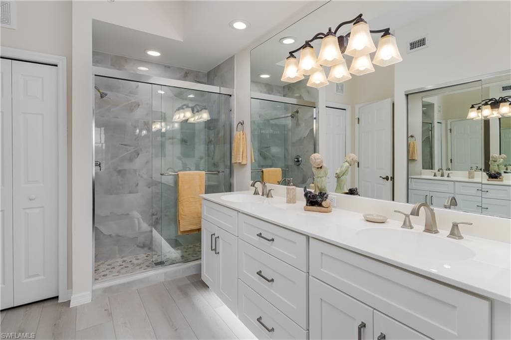 6700 Beach Resort DR 5-12