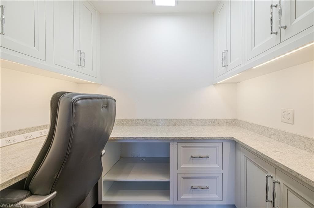 6061 Silver King BLVD 1001-47