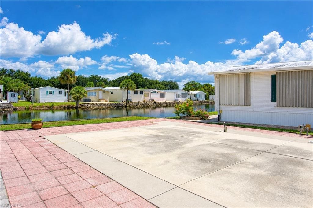 325 Imperial Wilderness BLVD-1