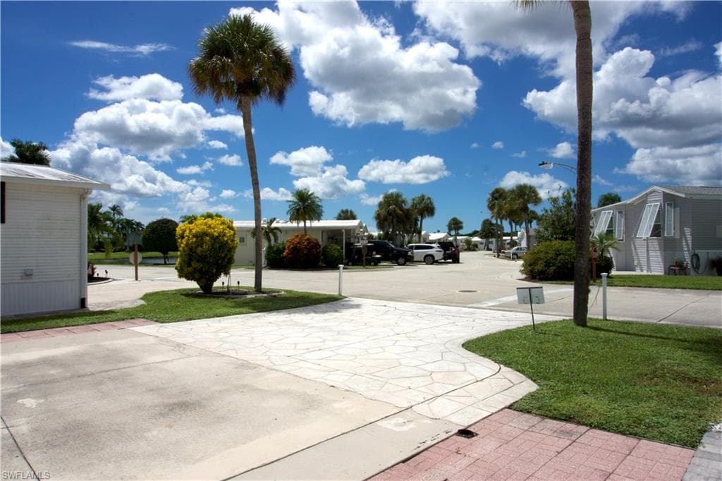 325 Imperial Wilderness BLVD-2