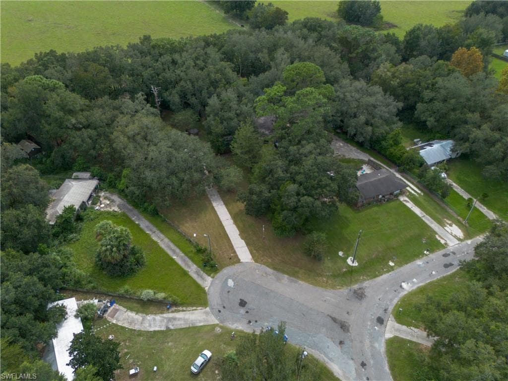 16564 25th LN-47