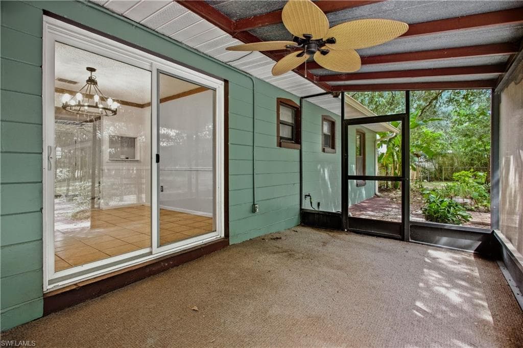 16564 25th LN-28