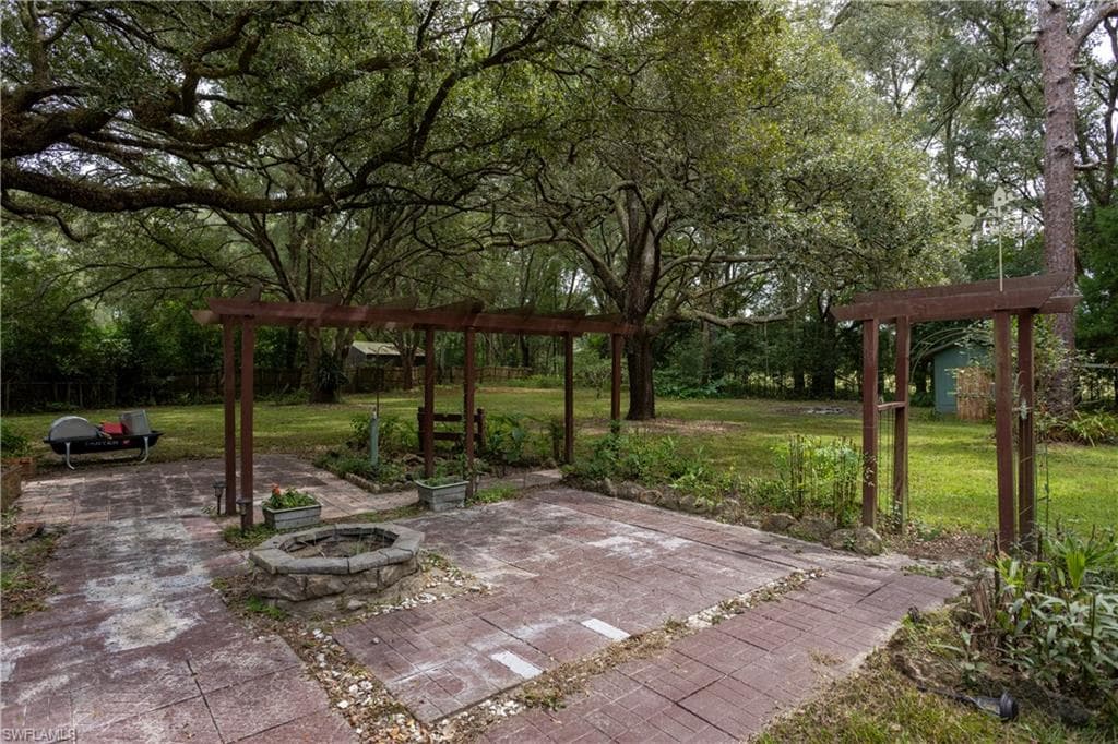 16564 25th LN-31
