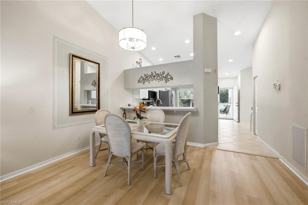 1240 Sarah Jean CIR 205-5