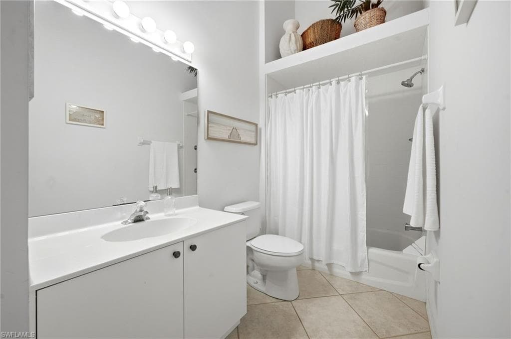 1240 Sarah Jean CIR 205-15