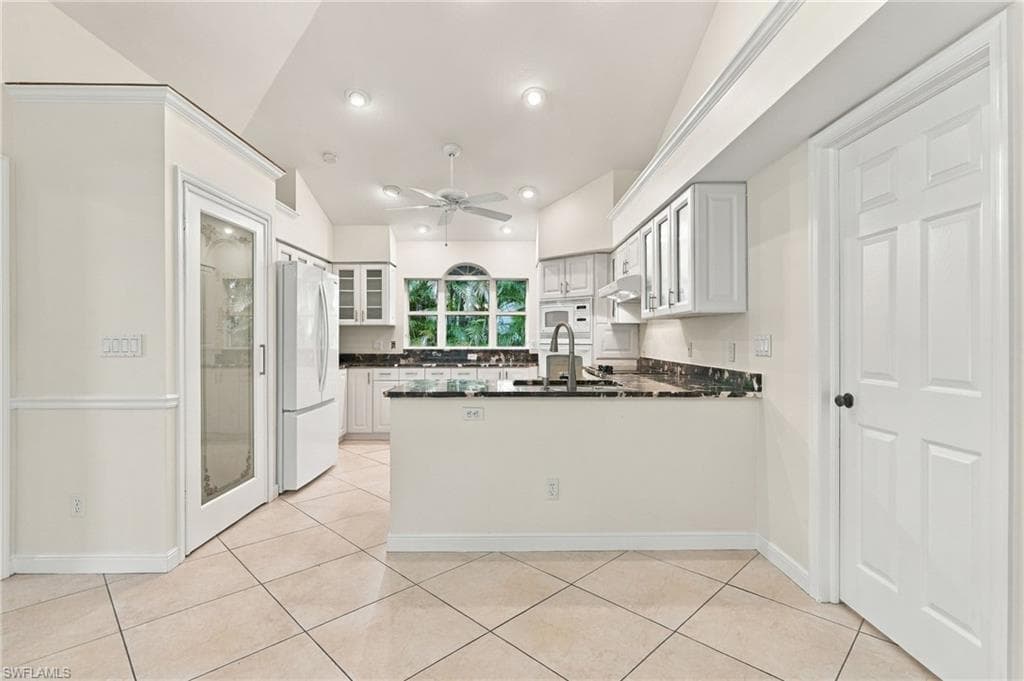 11267 Phoenix WAY-10