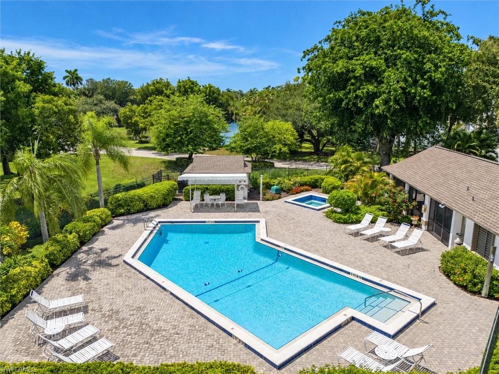 15853 Silverado CT-44