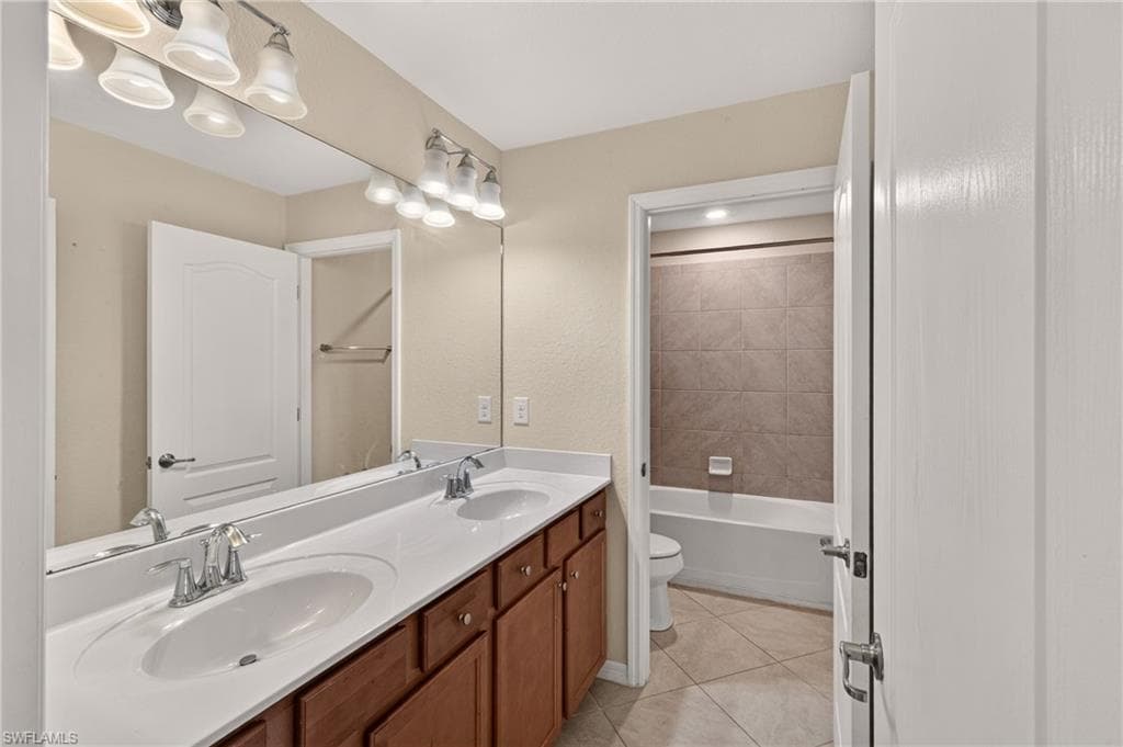 3576 Valle Santa CIR-23
