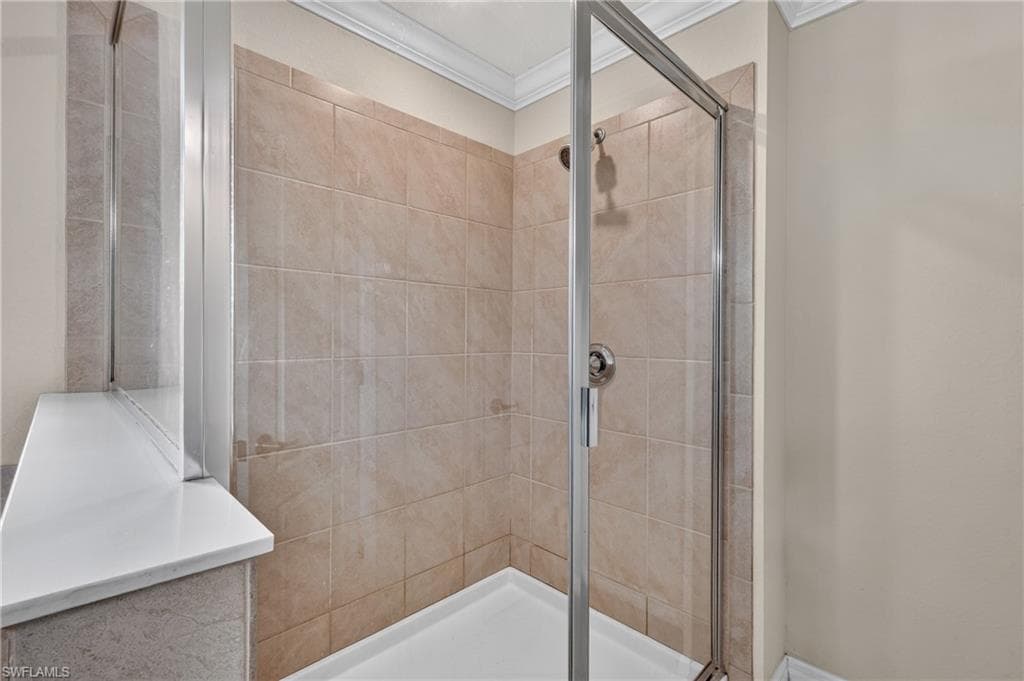 3576 Valle Santa CIR-33