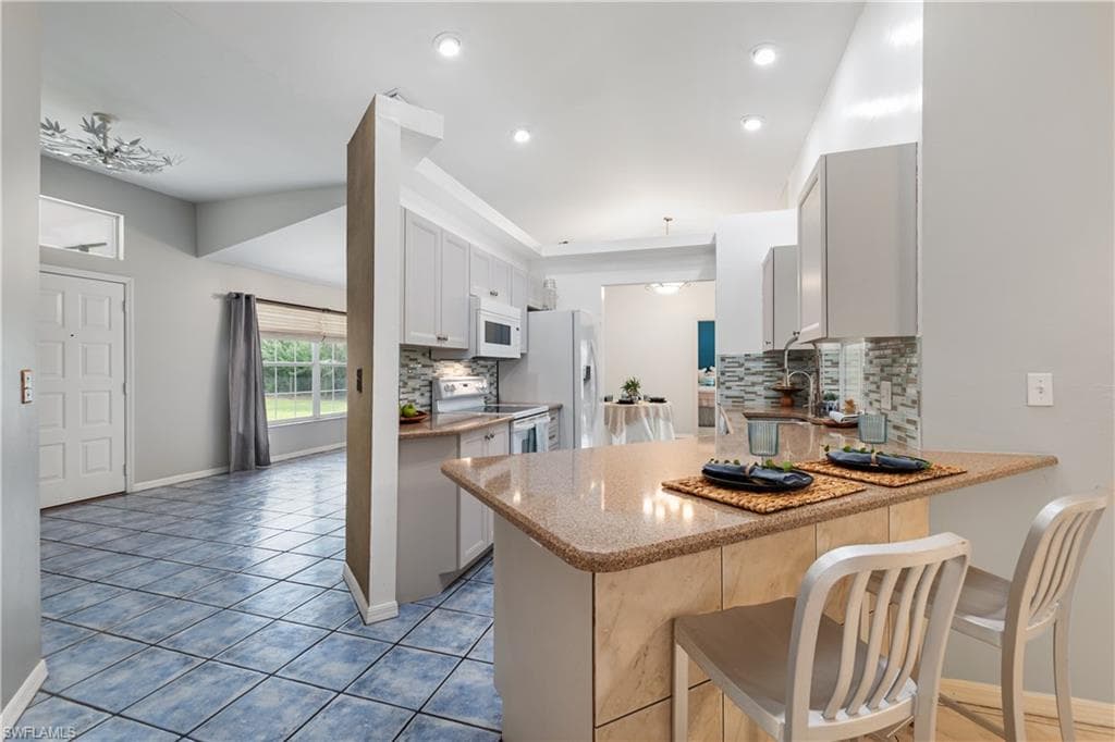 3271 7th AVE NW-0