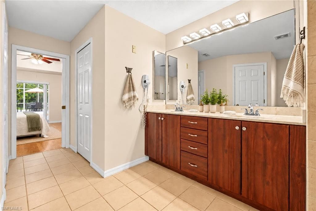 2223 NW 25th TER-23
