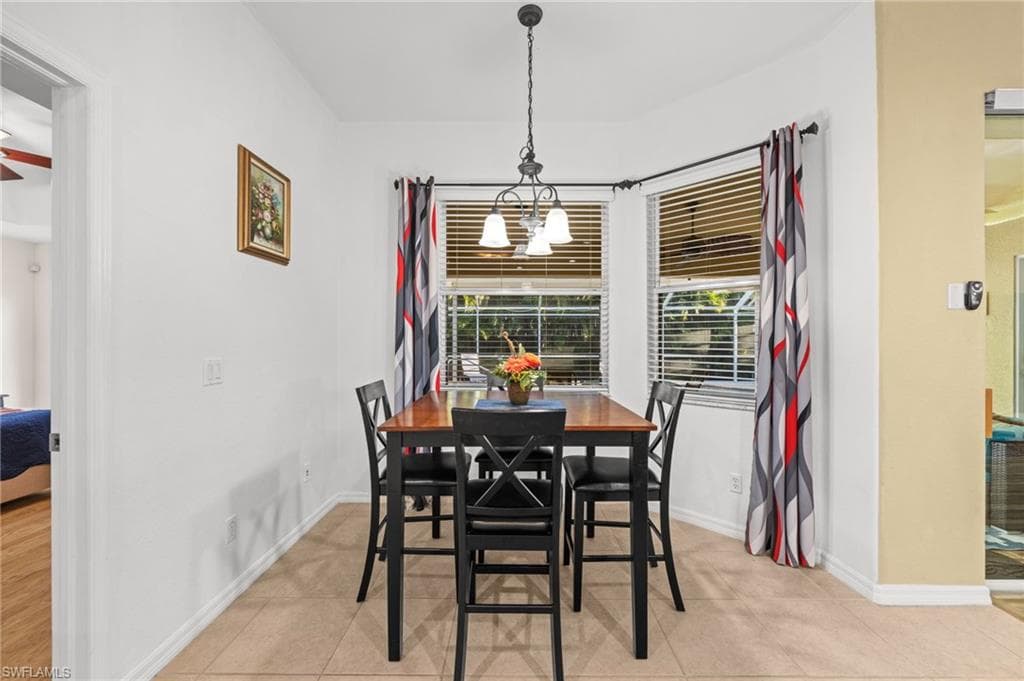2223 NW 25th TER-18