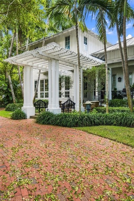 1800 Gordon DR-3