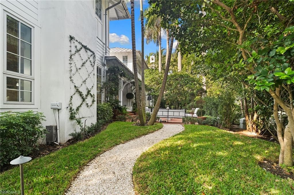 1800 Gordon DR-36