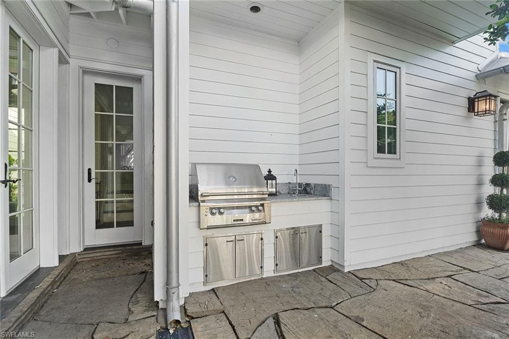 1800 Gordon DR-34
