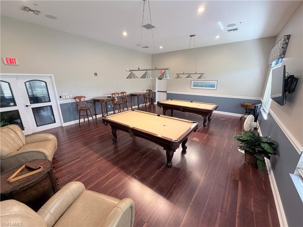 9049 Astonia WAY-43