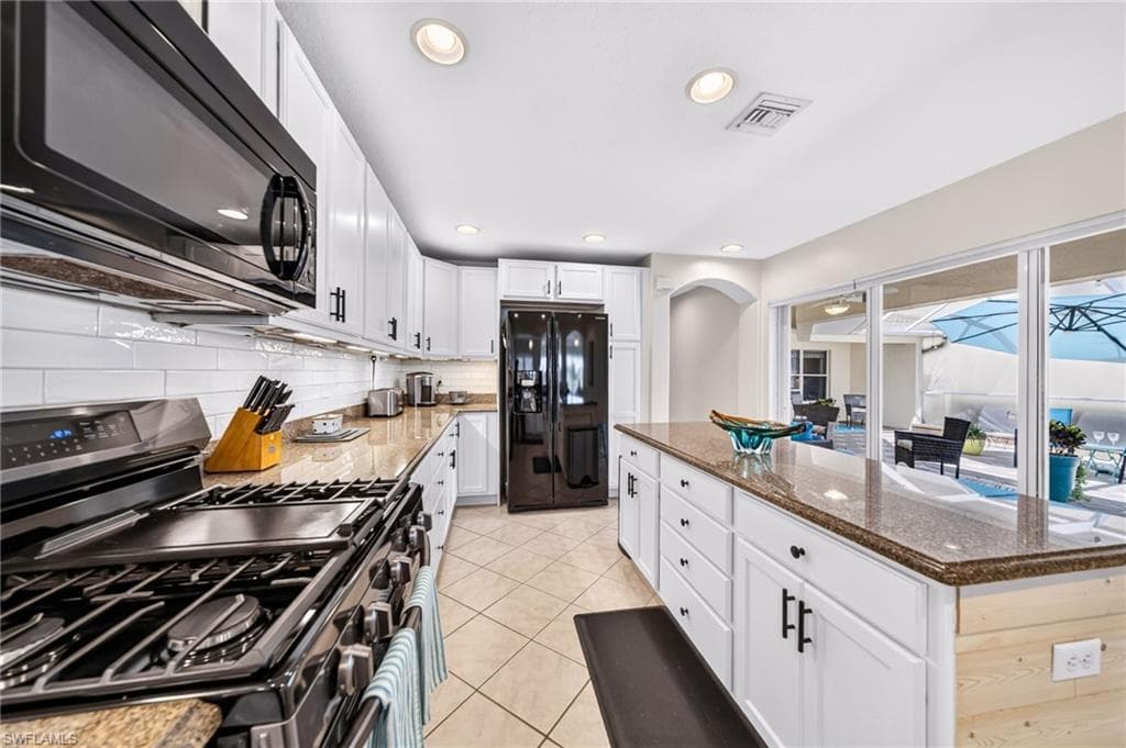 9049 Astonia WAY-16