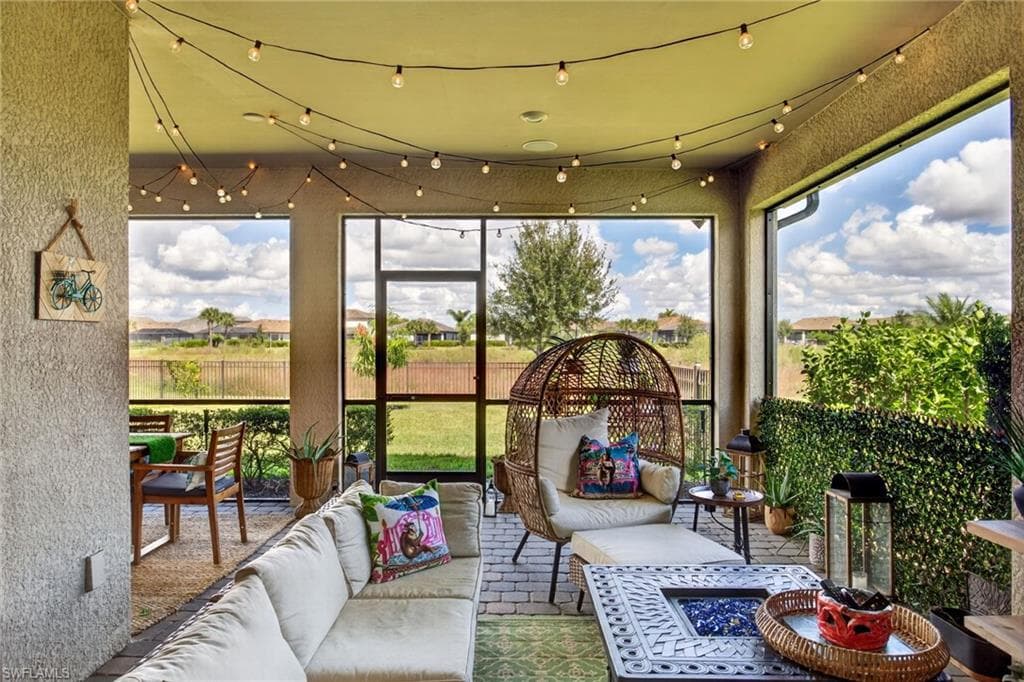 19605 Utopia LN-25