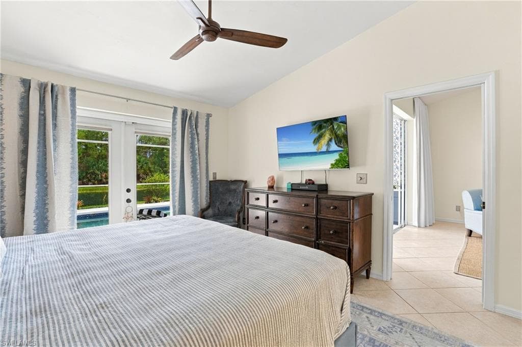 5253 Whitten DR-23