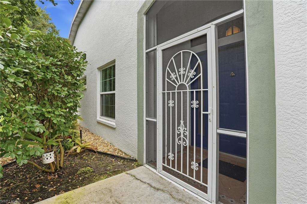 5253 Whitten DR-6