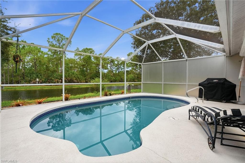 5253 Whitten DR-33