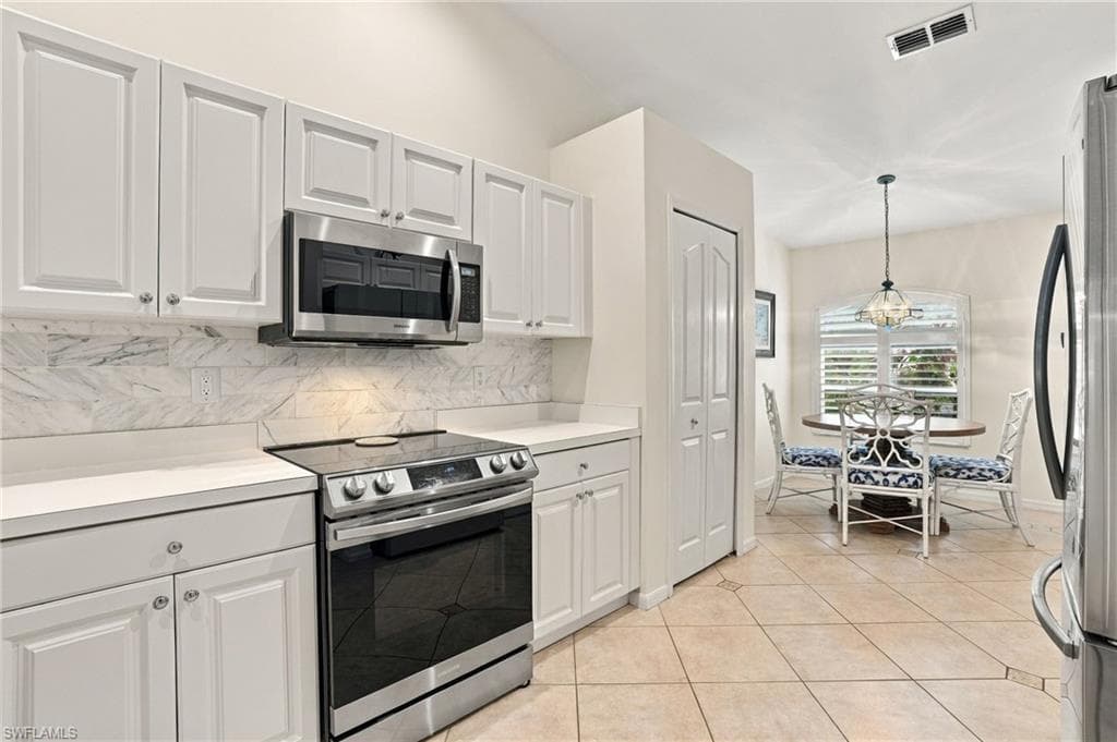 5253 Whitten DR-11