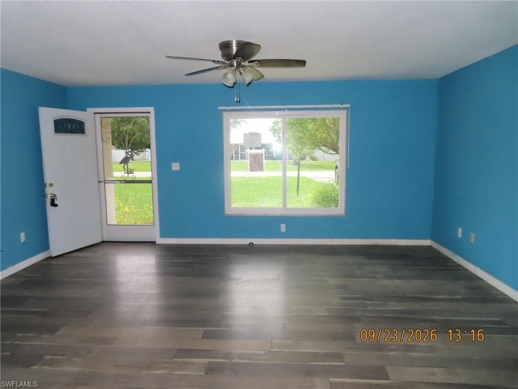 1579 Buck ST-2
