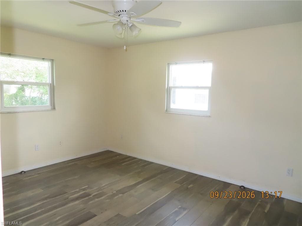 1579 Buck ST-8