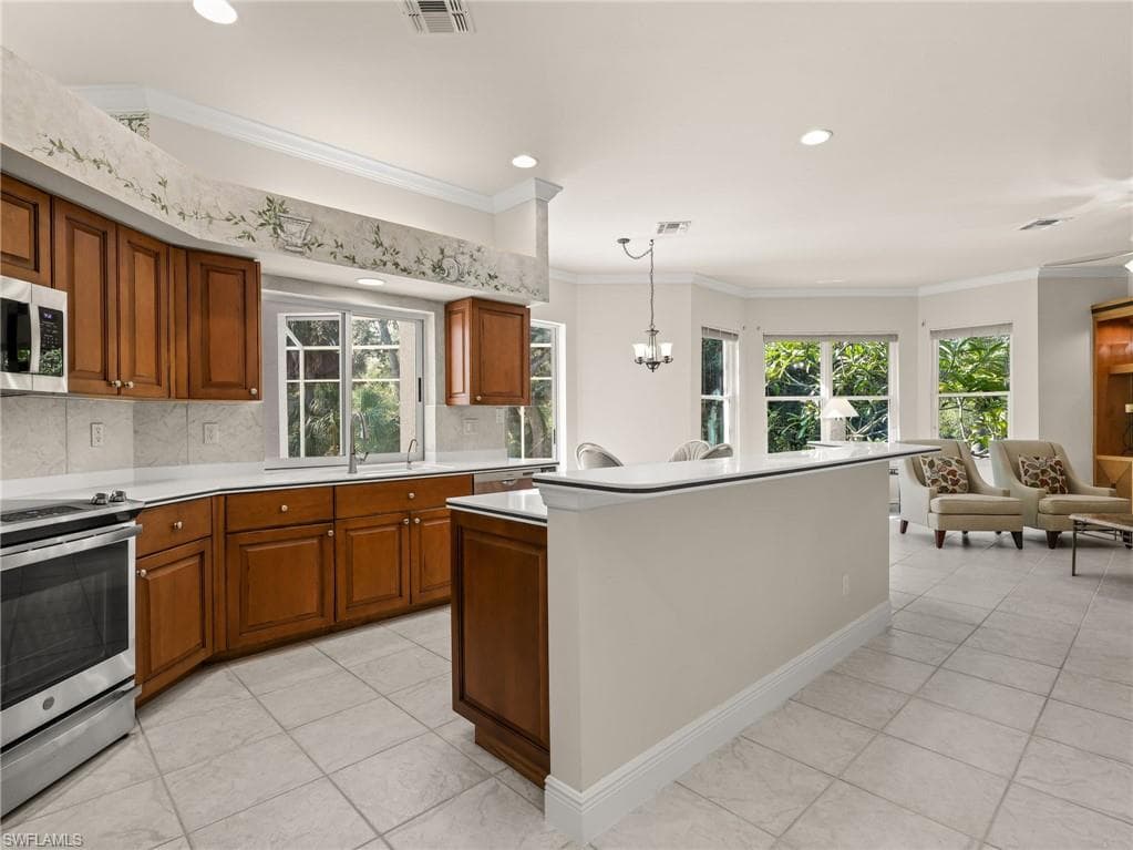 25870 Creekbend DR-17