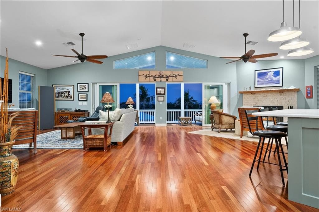 2713 8th AVE-2