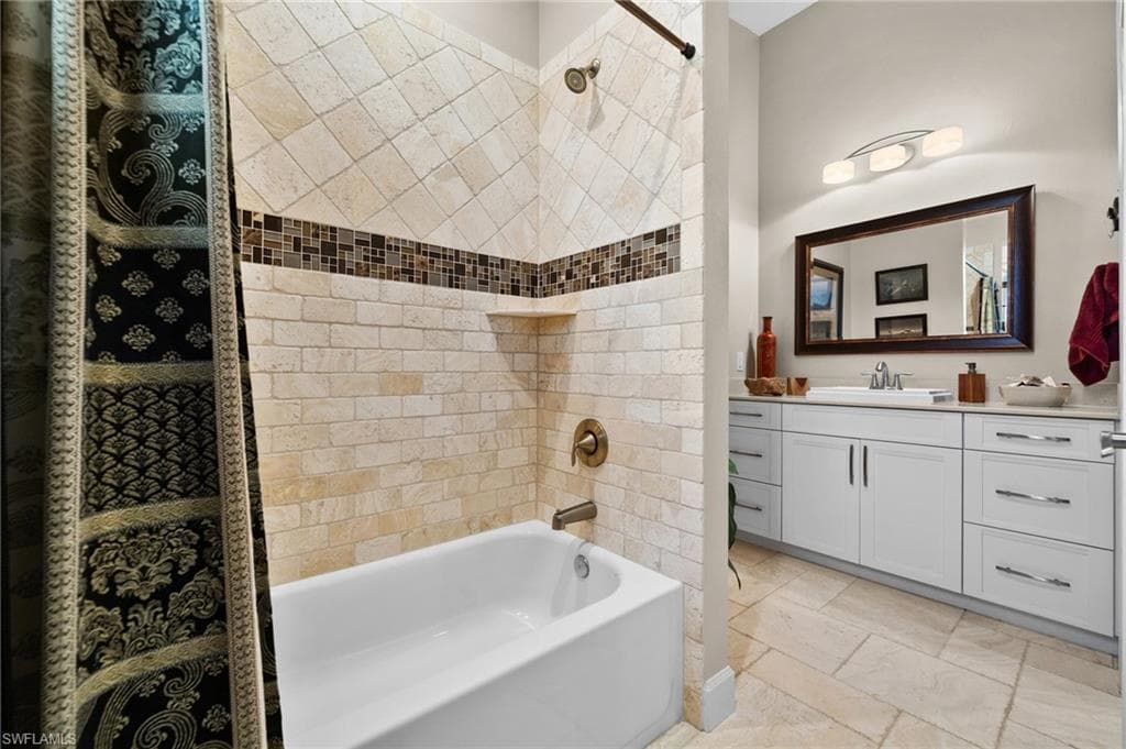 2713 8th AVE-26