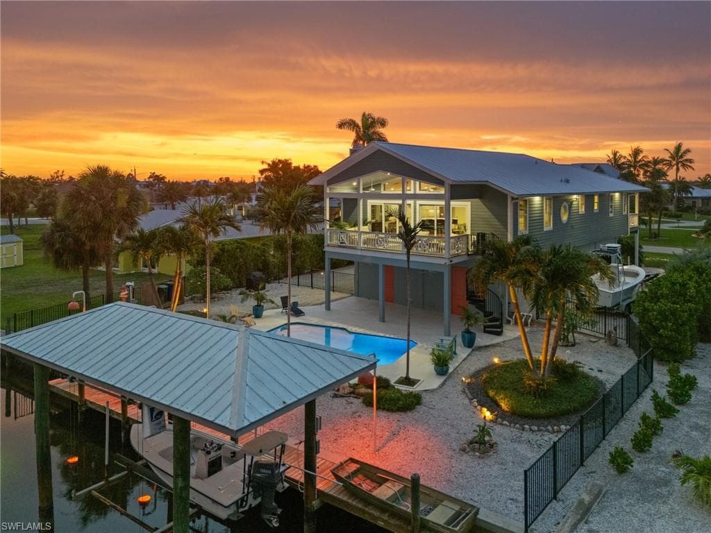 2713 8th AVE-50