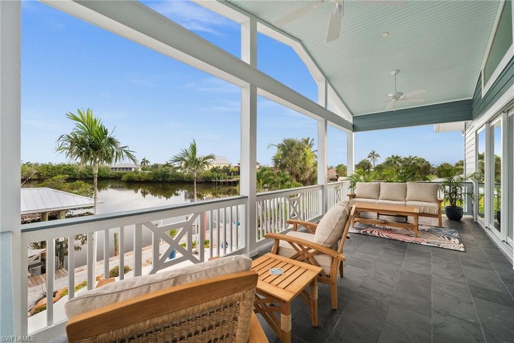 2713 8th AVE-37