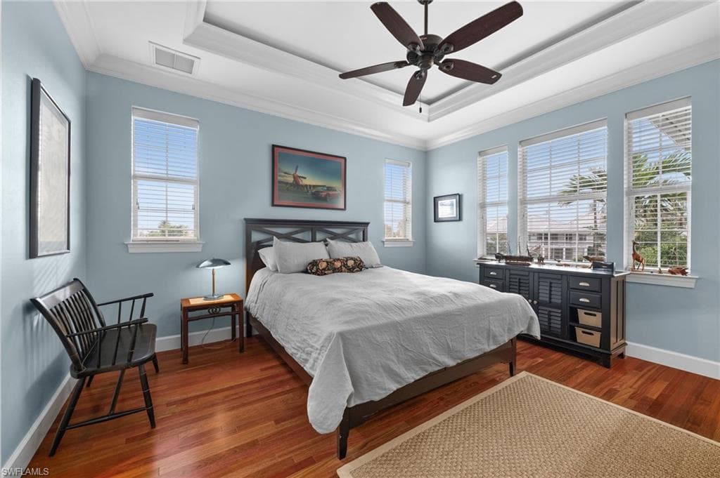 2713 8th AVE-15