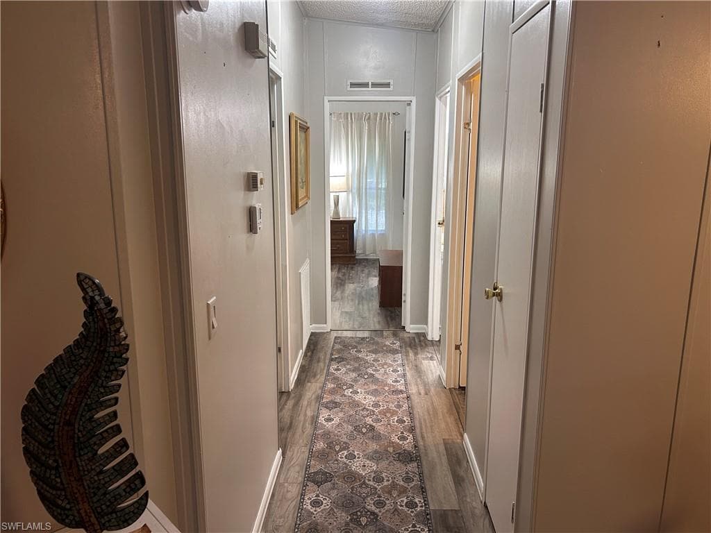 10561 Lake Loop RD 37M-15