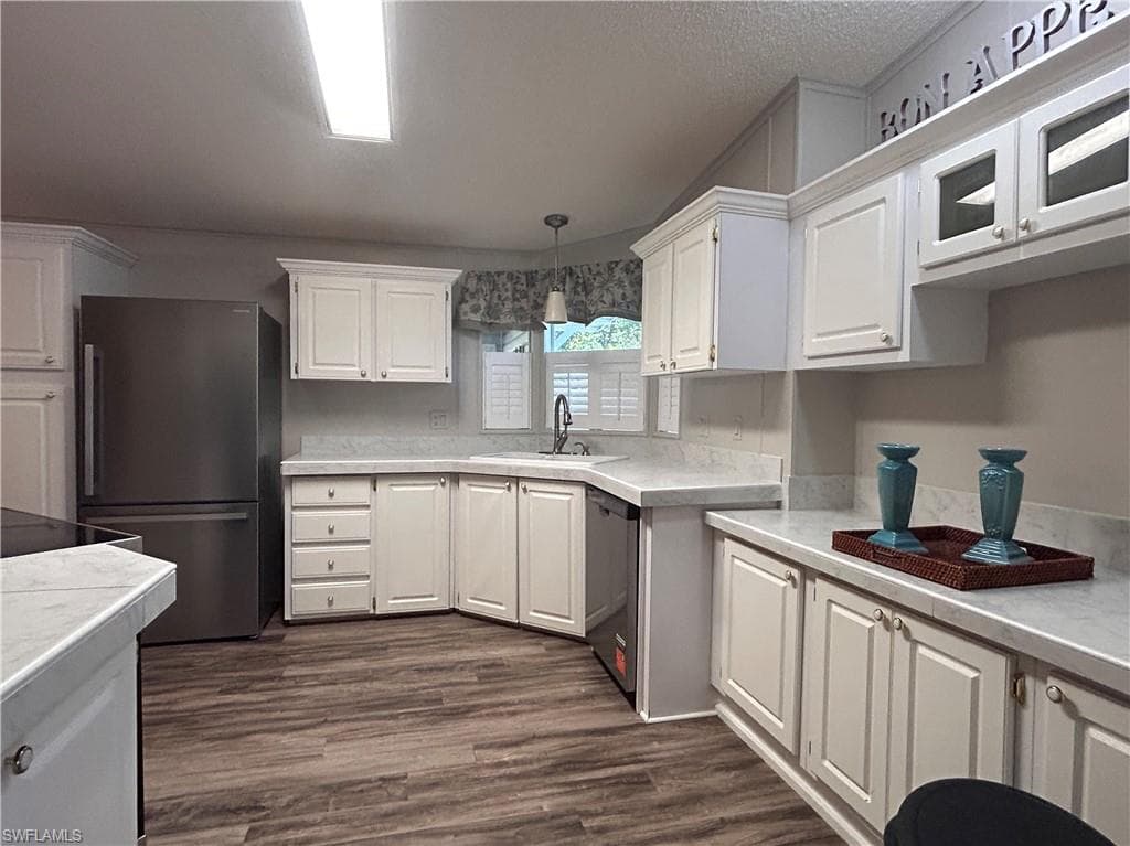 10561 Lake Loop RD 37M-8