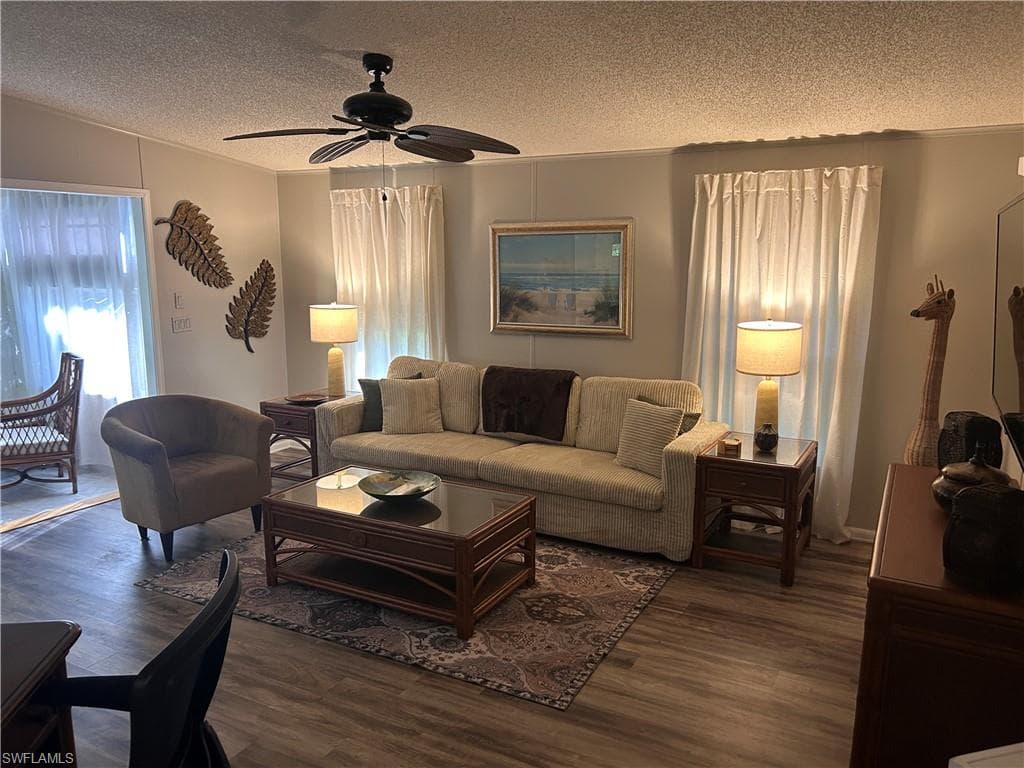 10561 Lake Loop RD 37M-12