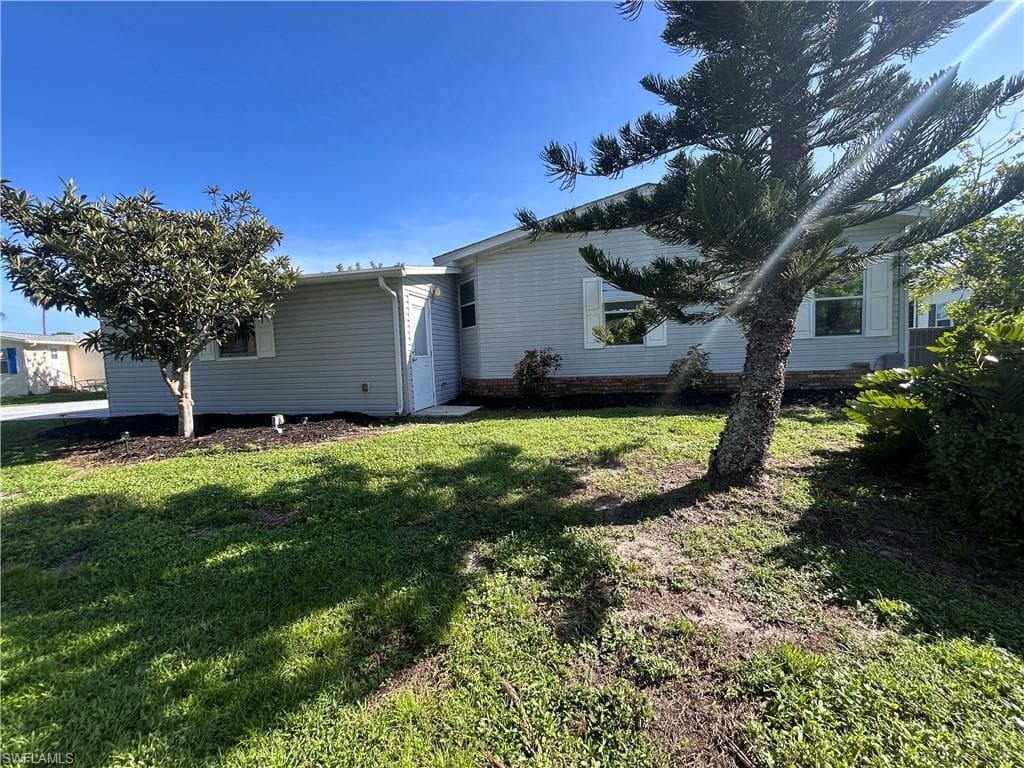 10561 Lake Loop RD 37M-30