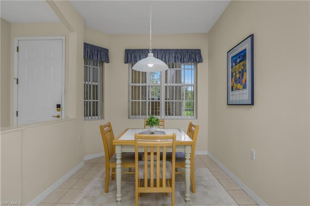 4863 Hampshire CT 104-16