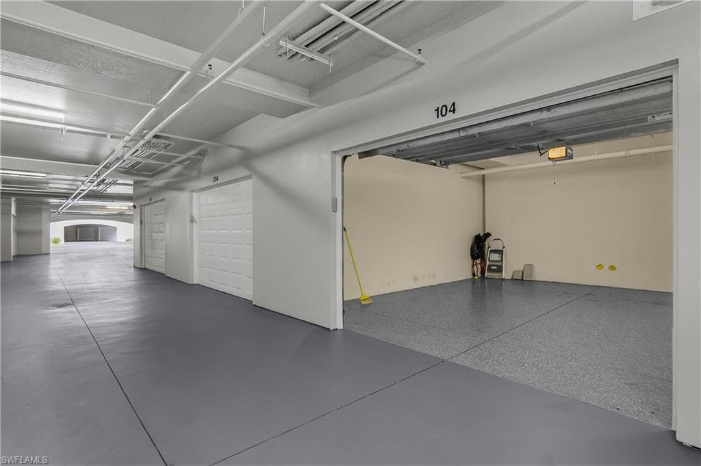 4863 Hampshire CT 104-26