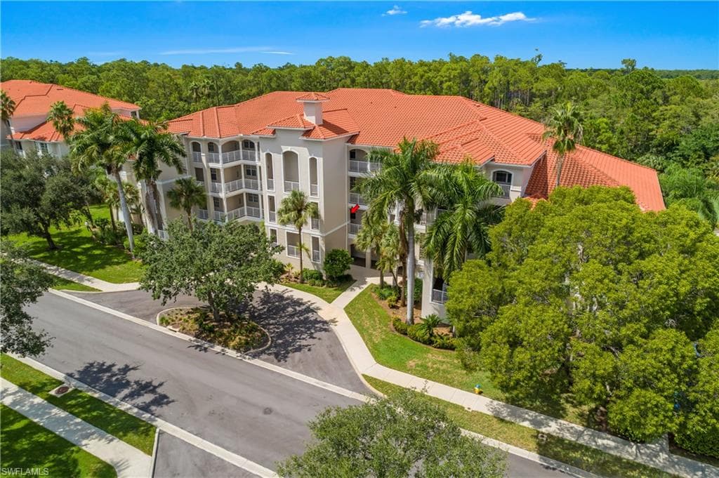 4863 Hampshire CT 104-28