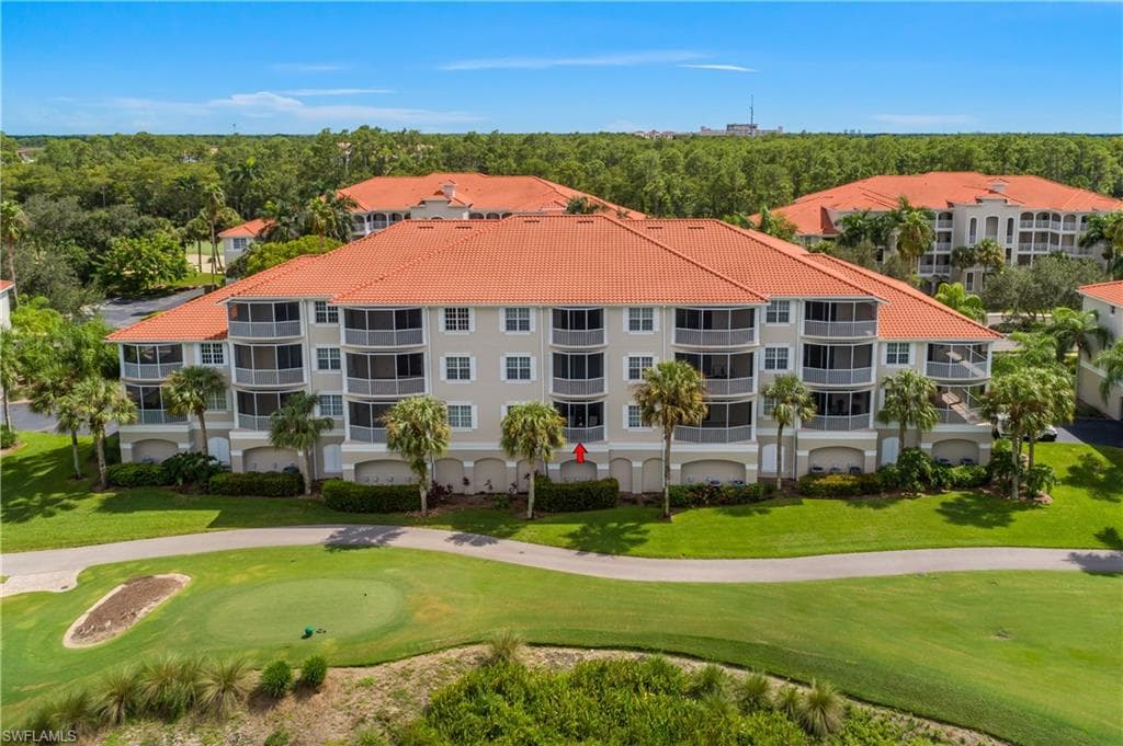 4863 Hampshire CT 104-5